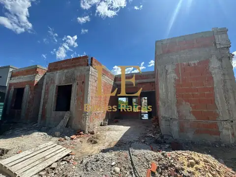 VENTA CASA HARAS SANTA MARIA