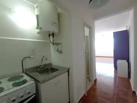 Monoambiente al Frente en Venta en Abasto
