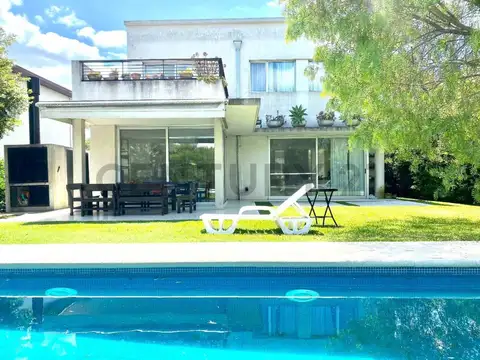 IMPECABLE CASA ALQUILER SIN MUEBLES