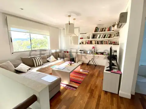 Casa 5 ambientes con 4 baños