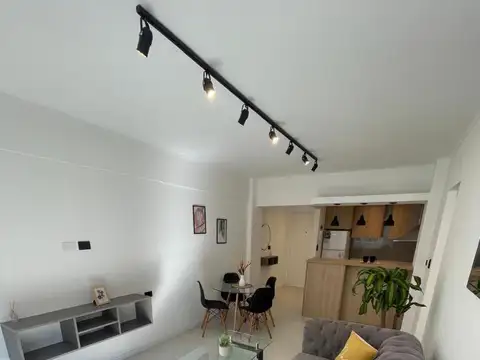 DEPARTAMENTO 2 AMBIENTES CON BALCÓN FRANCÉS