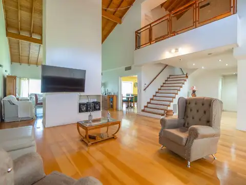 Casa en Venta de 4 dormitorios