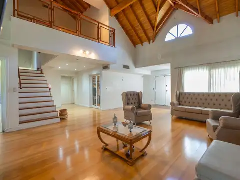 CASA EN VENTA EN CIUDAD EVITA