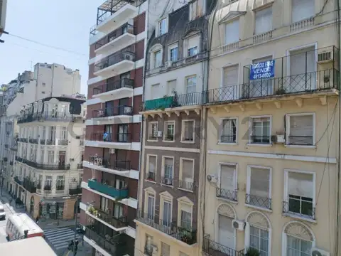 Uruguay 800, Piso 4