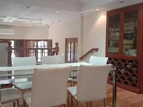 Depto Tipo Casa en Venta 40 años