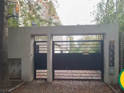 Depto Tipo Casa en Venta de 3 ambientes