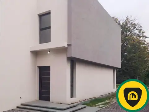 Depto Tipo Casa en Venta con 1 cocheras