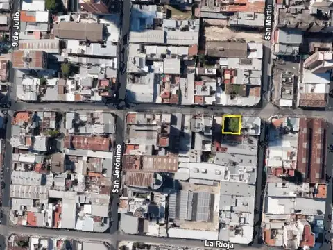 Terreno en Venta 17  mts Fondo