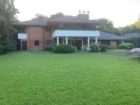 Excelente casa a la venta en Highland Park.