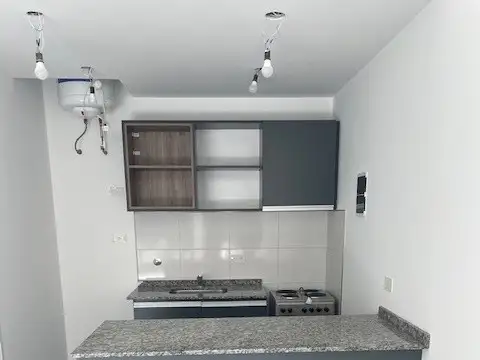 Ernesto Sábato 3400, Piso P.B