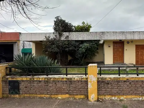 Casa a reciclar 2 dormitorios, Arguello