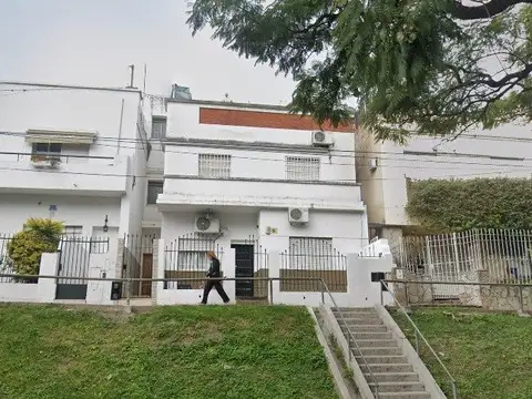 Pellegrini 30 - Casa 2 dormitorios - Barrio Martin