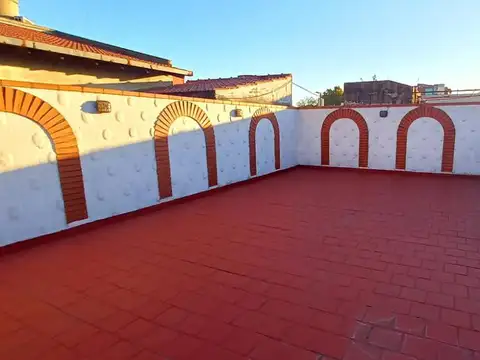 Depto Tipo Casa en Alquiler de 3 dormitorios