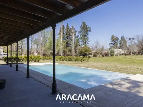 Casa 7 ambientes con 7 baños