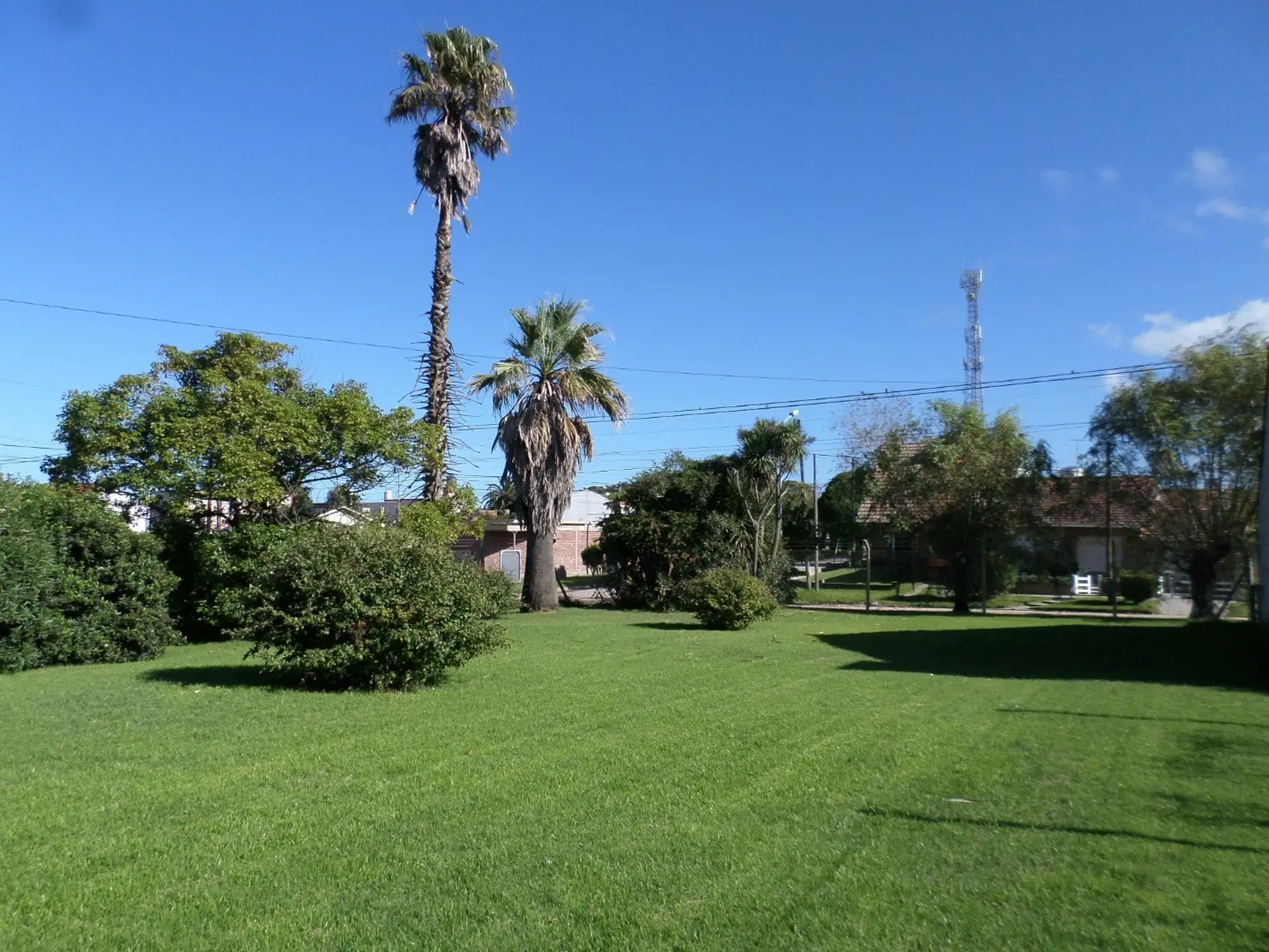 Terreno en venta de 600m² en esquina — Barrio Faro Punta Mogotes
