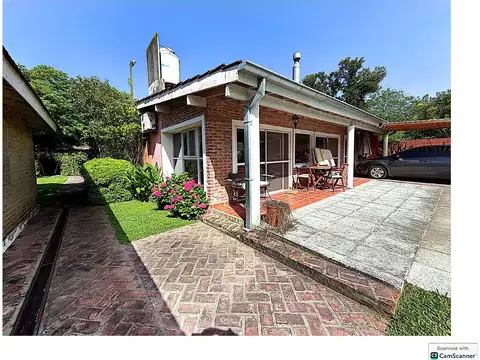 Casa 3 ambientes con 2 baños