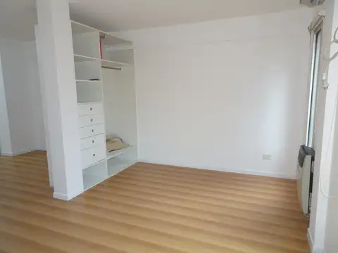 Departamento en Alquiler con 1 cochera