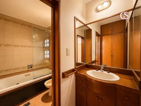 Casa en Alquiler en Barrio Grand Bourg, $ 2.000.000