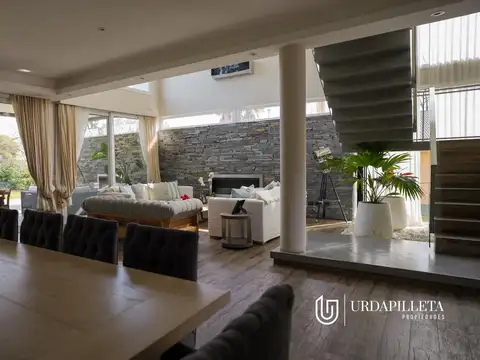 Casa 4 ambientes con 3 baños