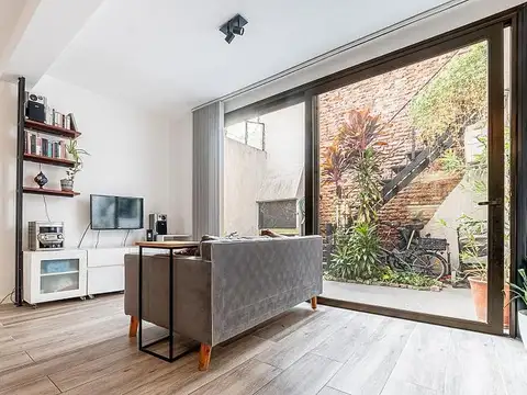 Depto Tipo Casa en Venta 50 años