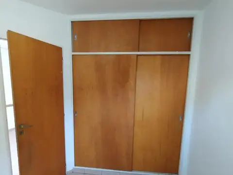 Departamento en Alquiler en Echesortu, $ 380.000