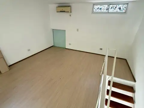 San Luis 2200, Piso 01