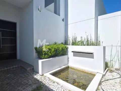 Casa en Alquiler de 5 dormitorios