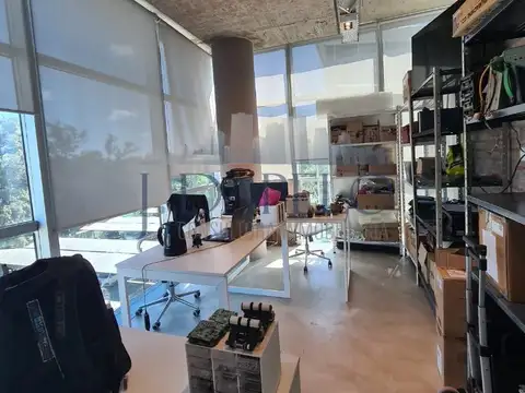 Oficina En Venta Gran Oportunidad Amaneceres Offic