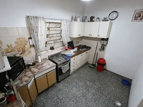 Depto Tipo Casa 5 ambientes con 2 baños