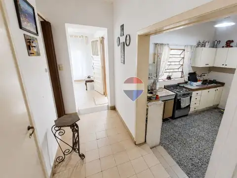 Depto Tipo Casa en Venta en Bernal Oeste, USD 45.000
