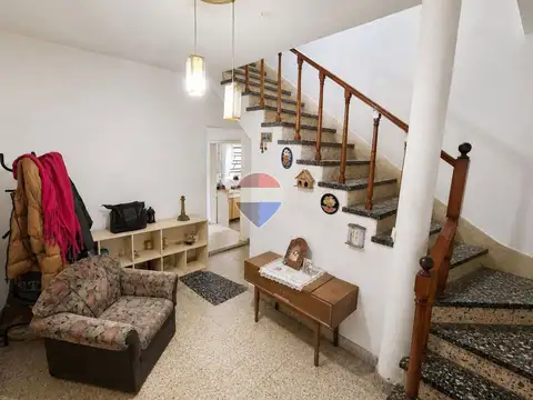 Depto Tipo Casa en Venta de 5 ambientes