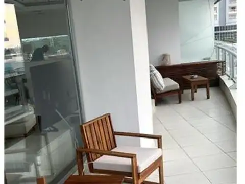 Apartamento a 100 metros de playa mansa