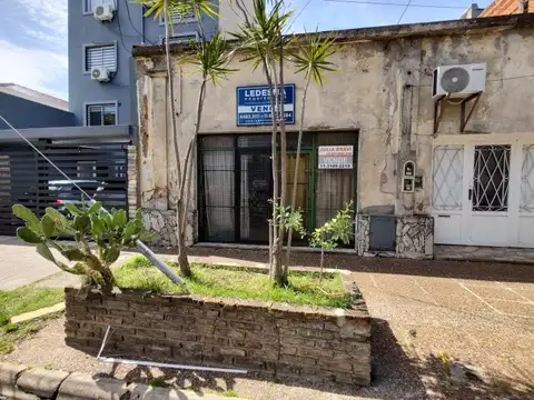 Venta local 70 m2 en Morón Centro