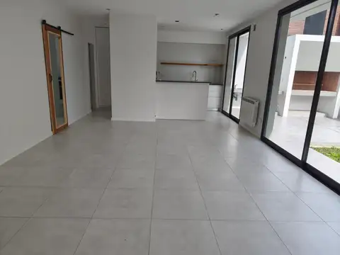 Depto Tipo Casa en Venta 1 año