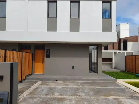 Duplex en venta - Villa Castells 