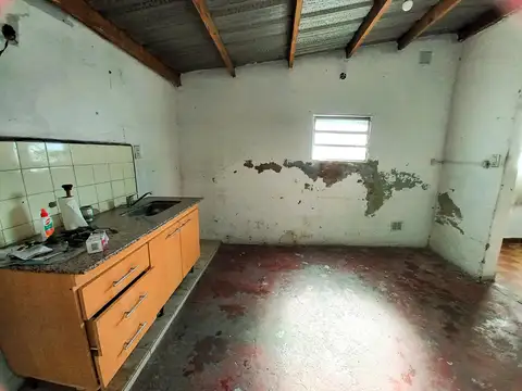 Casa 3 ambientes con 1 baño