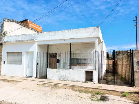 Oportunidad Casa a reciclar en Moron Lote 10 x 24