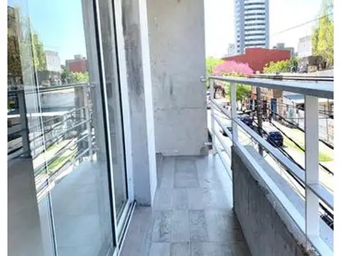 Venta. San Miguel. Departamento 2 amb 45 m con doble balcón