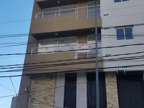 Venta. San Miguel. Departamento 2 amb 45 m con doble balcón