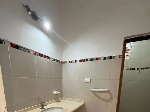 Casa 3 ambientes con 2 baños