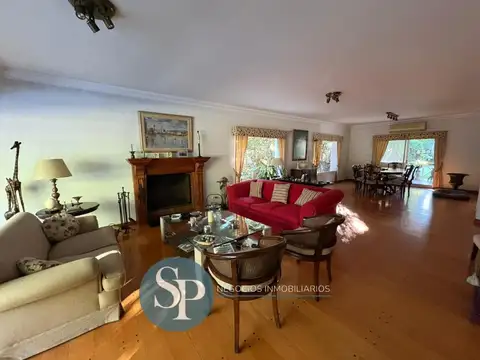 Casa 4 ambientes con 3 baños