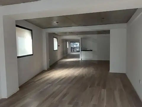 OFICINA,135 M2, PRIMER PISO, ACCESO INDEPENDIENTE, ESTRENAR!