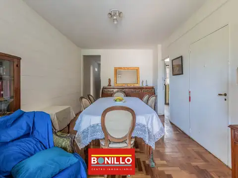 Departamento 4 ambientes con 2 baños