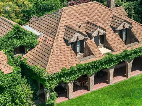 Casa en venta calle Uspallata en San Isidro-  Zona Norte