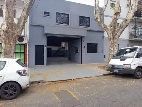 Galpón en Alquiler en Villa Pueyrredón, CABA