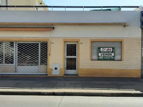 OPORTUNIDAD VENTA CASA DE 3 AMBIENTES CON LOCAL EN RAMOS MEJ