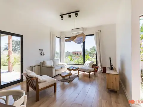 VENTA CASA 4 AMBIENTES SAN RAMIRO PILAR DEL ESTE