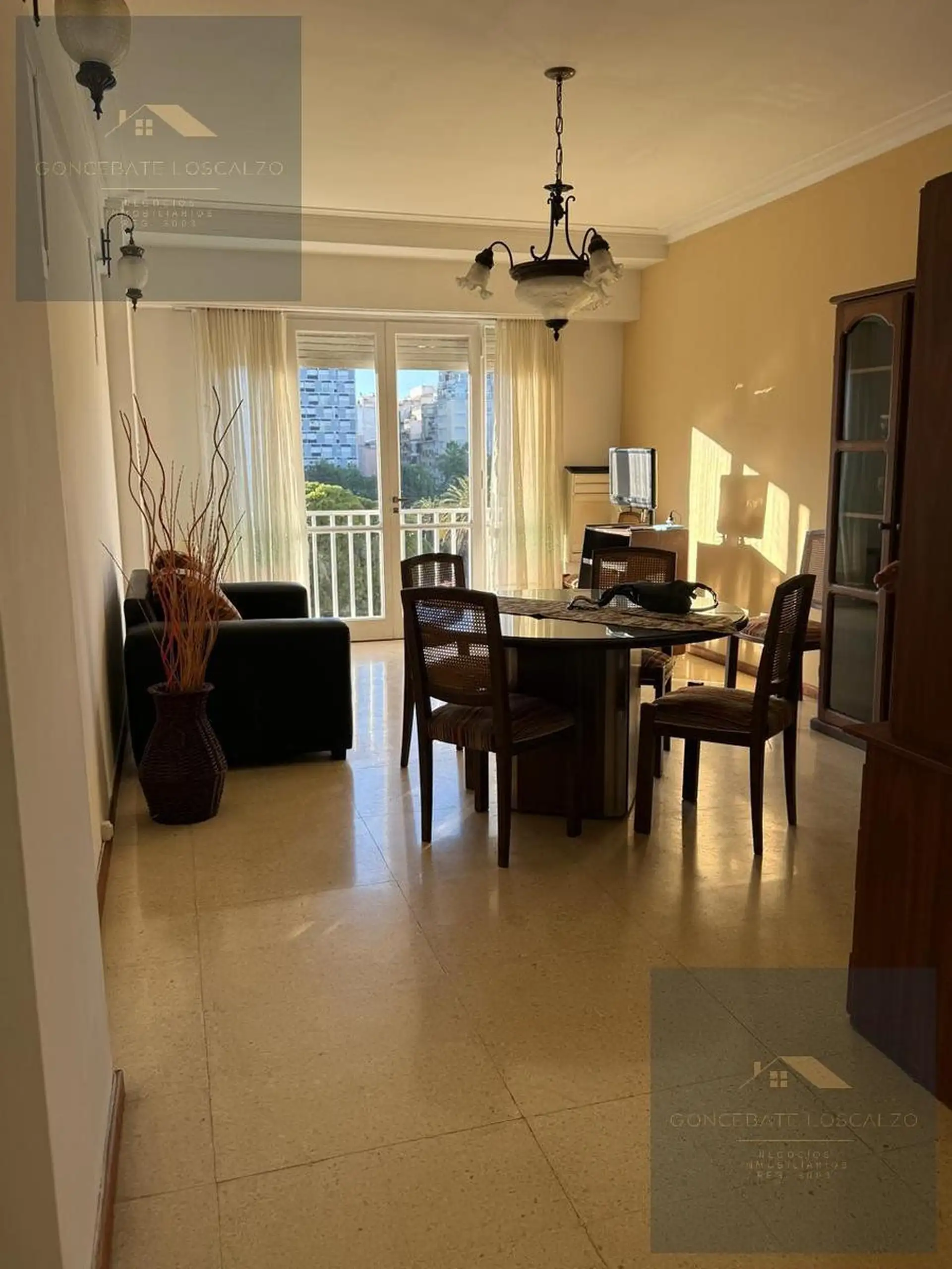 Departamento 4 amb, 74m² en Plaza Colón — Amplio y luminoso
