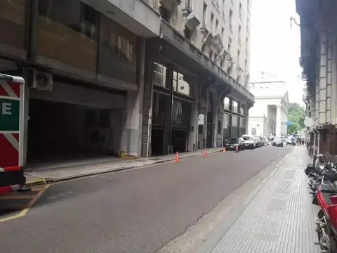 Cochera - Alquiler - Argentina, Capital Federal - Rivadavia 565