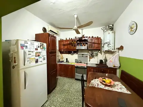 Casa 4 ambientes con 1 baño
